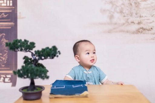 桦甸宝宝吐黄水是怎么回事 桦甸宝宝吐黄水是怎么回事